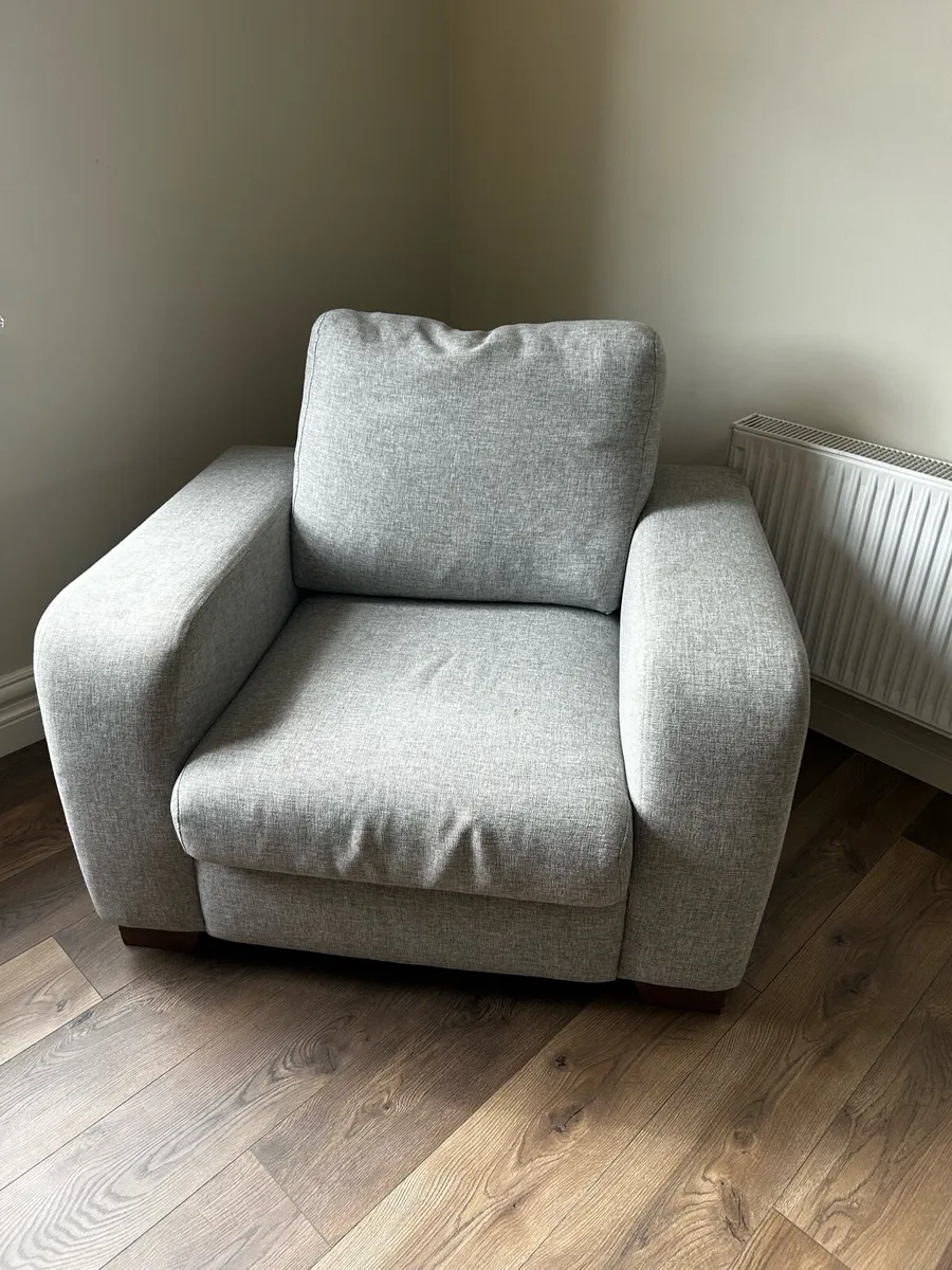 Armchair with foot stool - Image 1