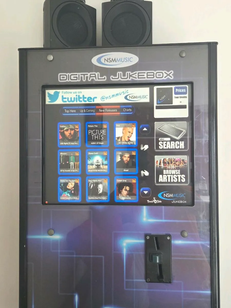 Nsm music jukebox - Image 1