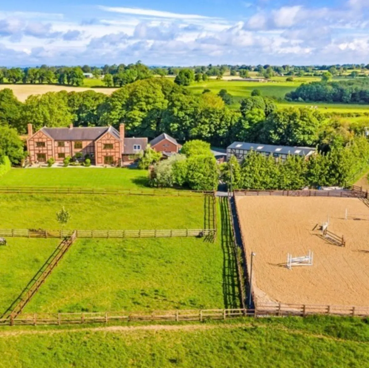 Stabled Livery available in serene rural location - Image 1