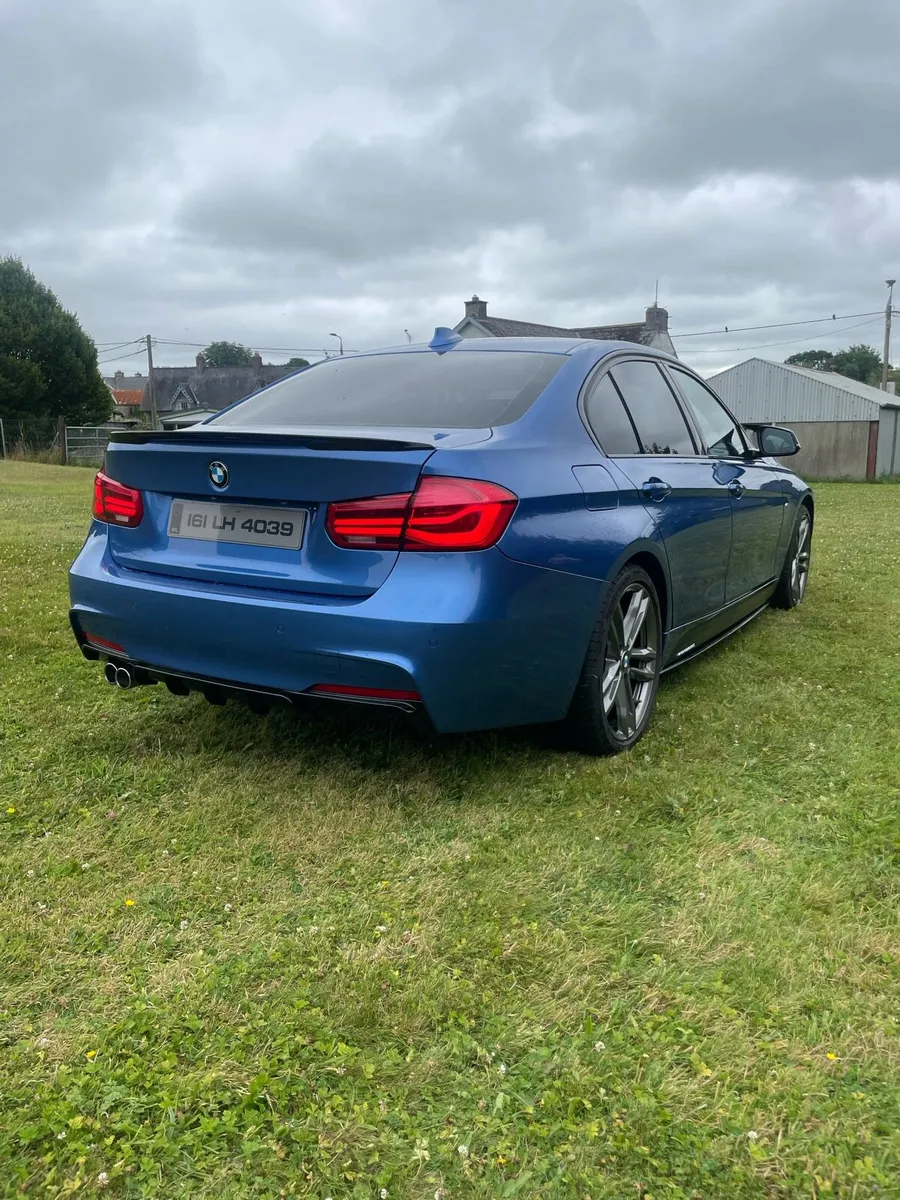 Bmw 320d M sport Lci navigation pro - Image 4