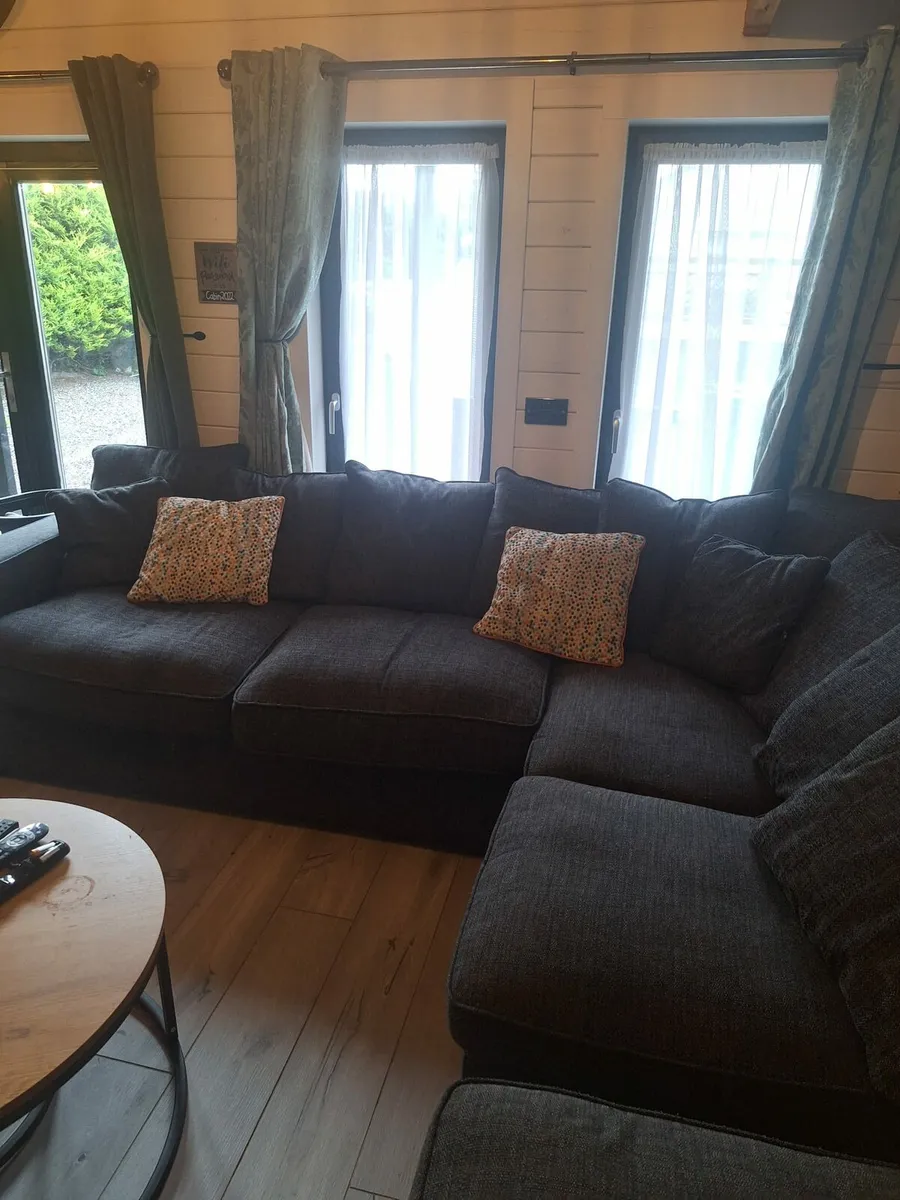 Couch - Image 3