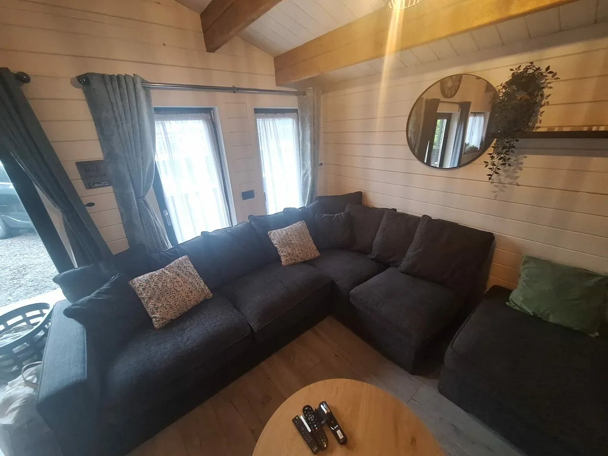 Couch - Image 1