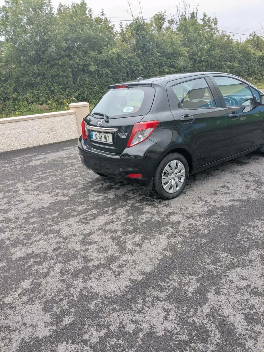Toyota Yaris 2012 - Image 3