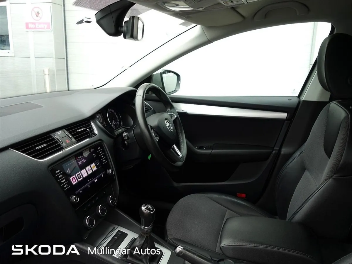 Skoda Octavia Soleil 1.6tdi 115HP - Image 4