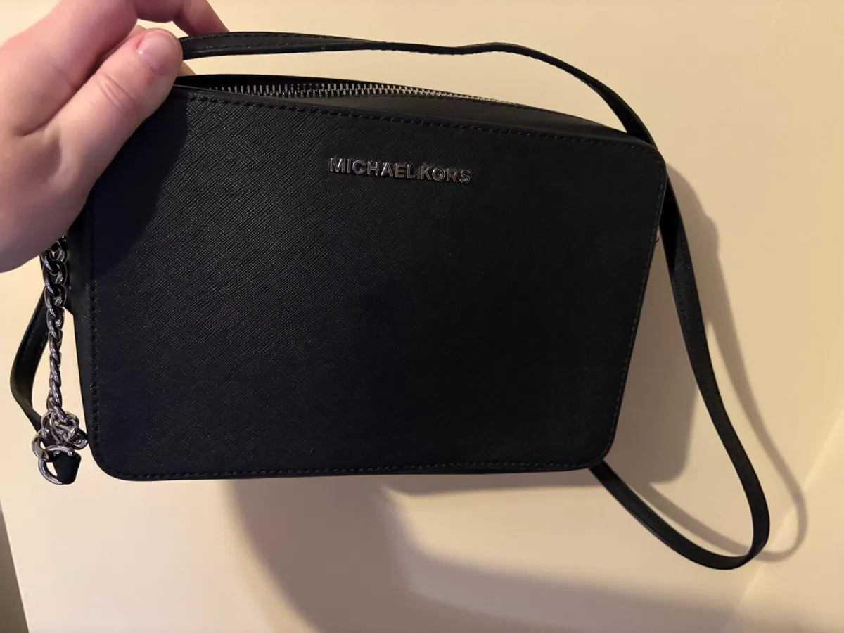Michael Kors Jet Set Saffiano Crossbody Bag - Image 2
