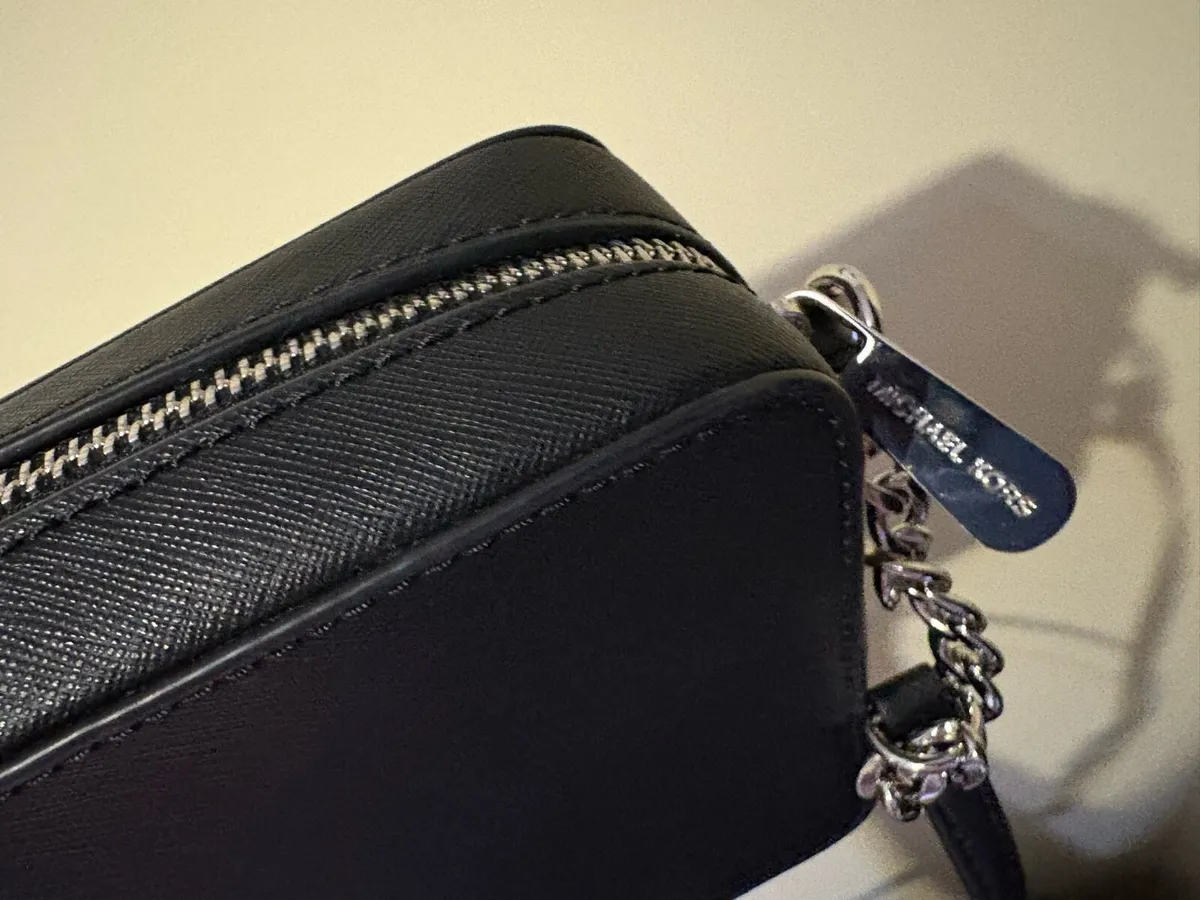 Michael Kors Jet Set Saffiano Crossbody Bag - Image 3