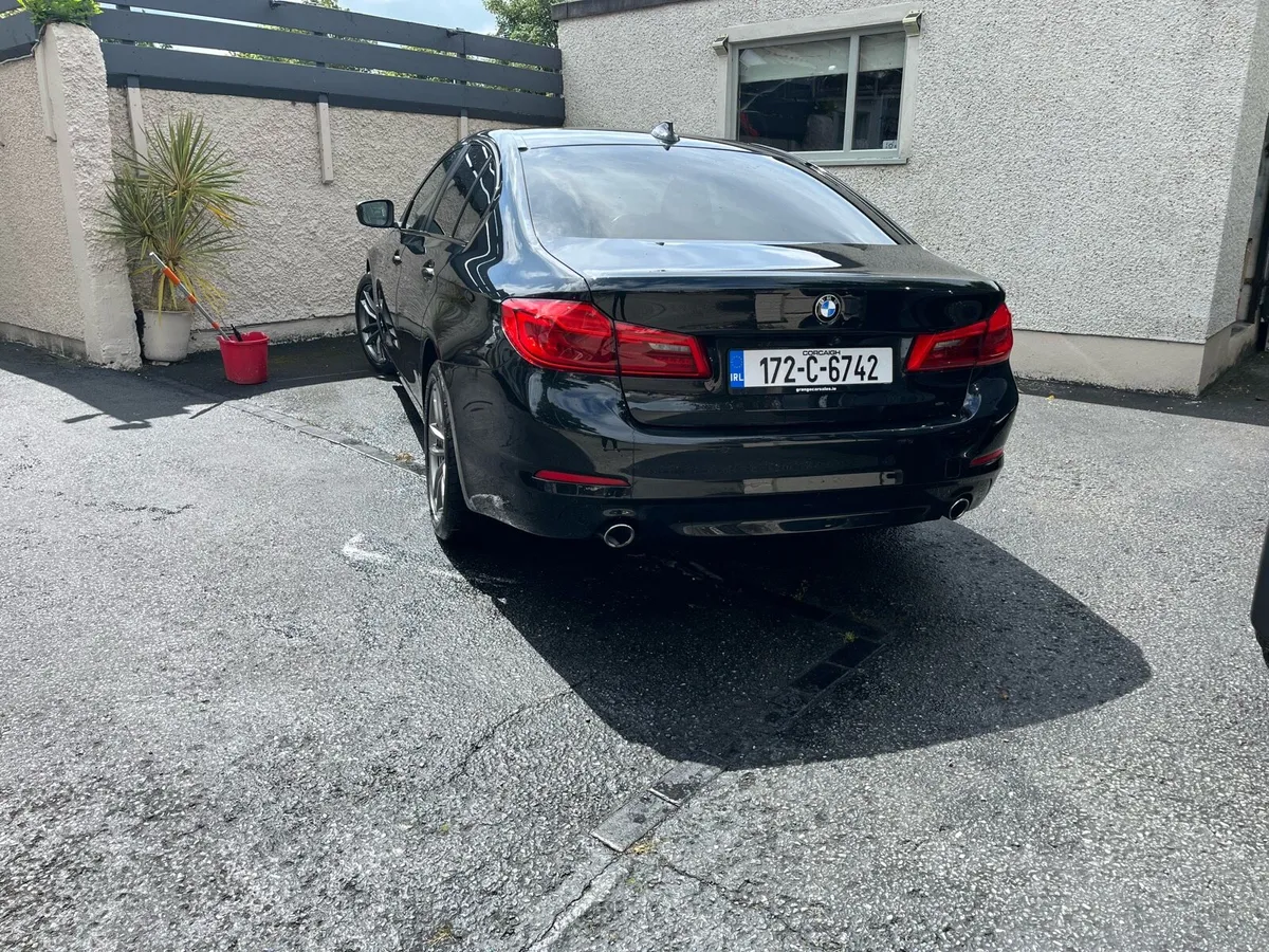 BMW 520d - Image 2