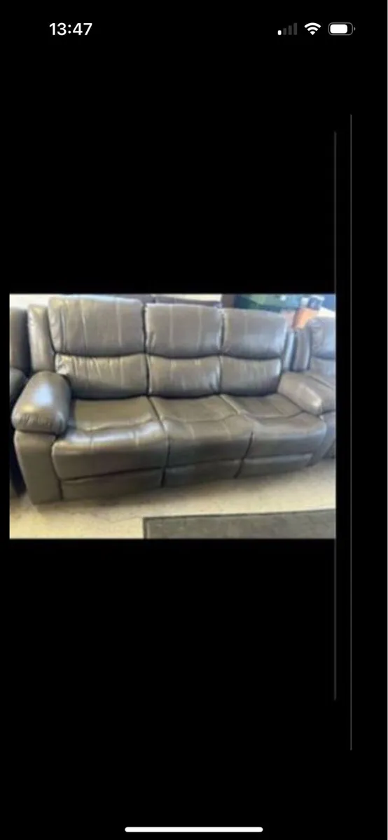 Brand new 3+1+1 couch - Image 4