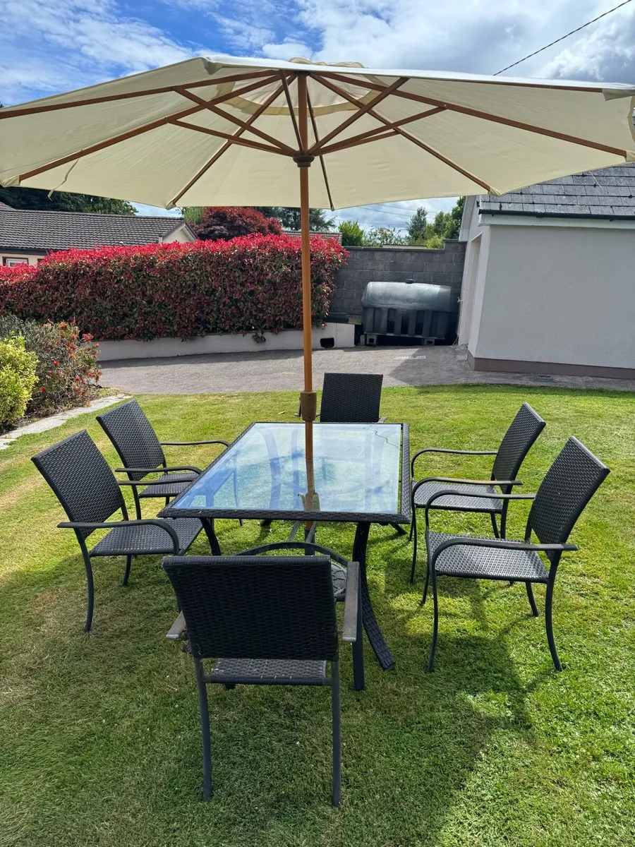 Patio furniture - Image 2