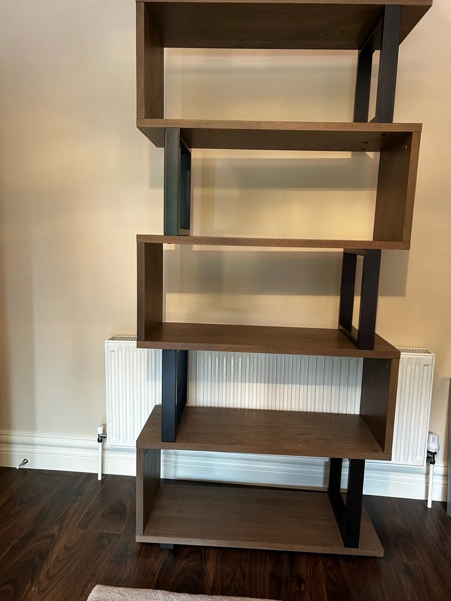 Living room unit - Image 2