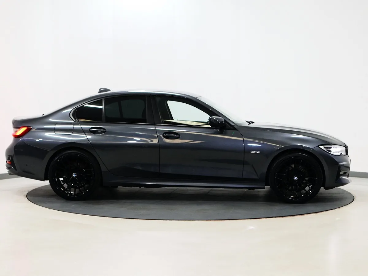 *1* 2022 BMW 3-Series 2.0 se pro - Image 3