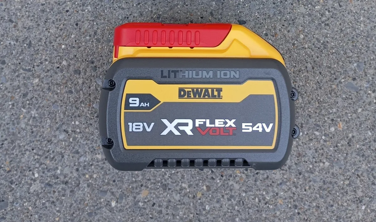 DeWalt 54v/9ah Battery (New) - Image 2