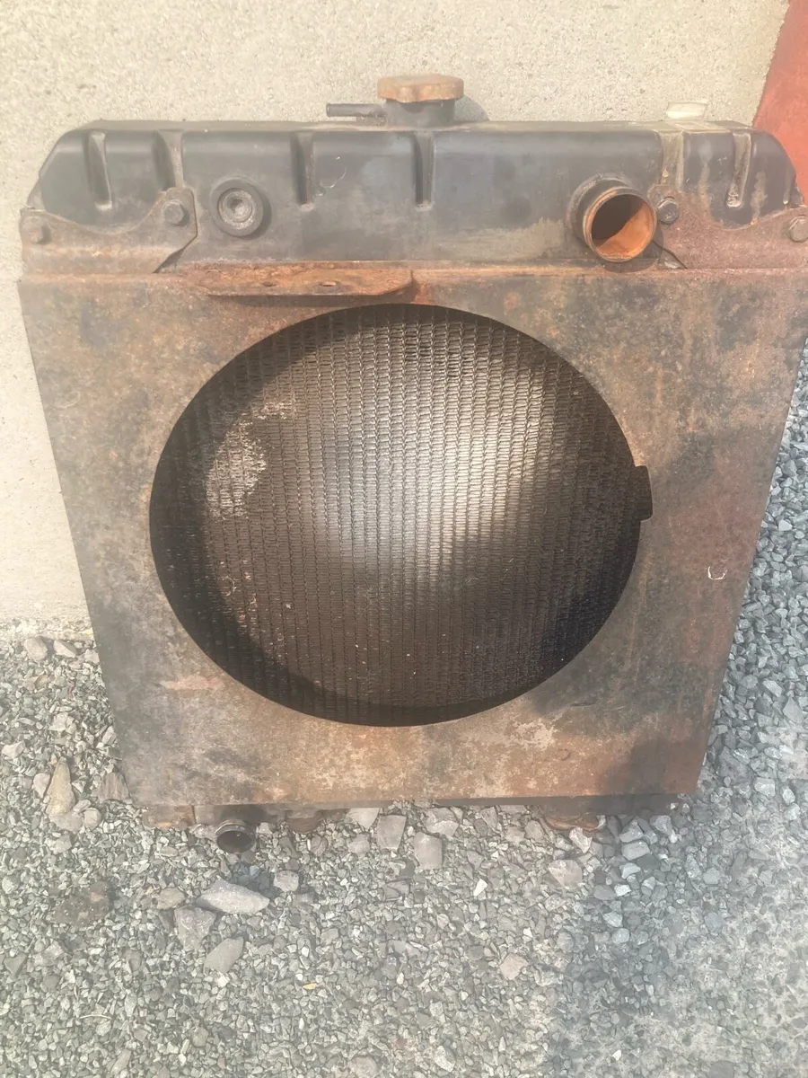 Perkins tractor radiator - Image 1
