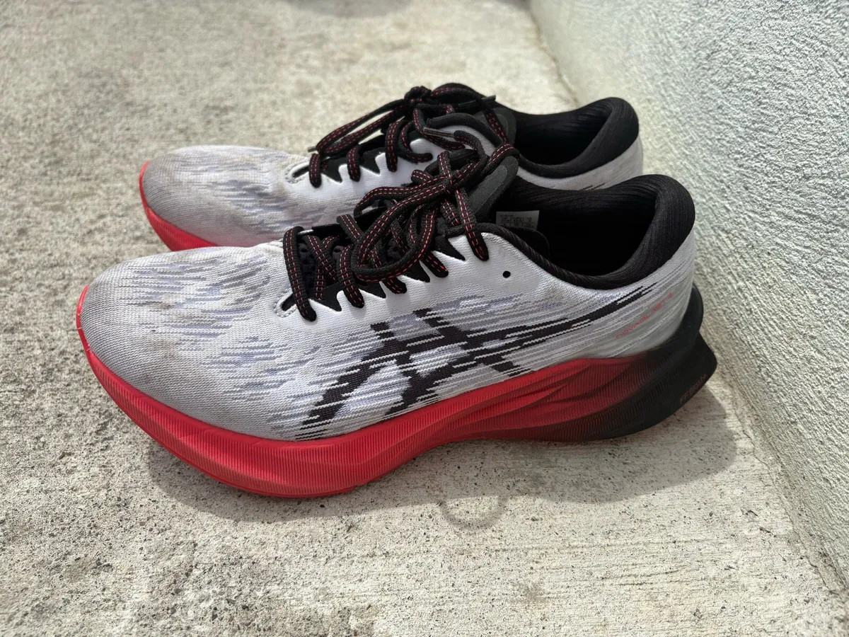 Men’s Asics Novablast 3 Runners - Image 3