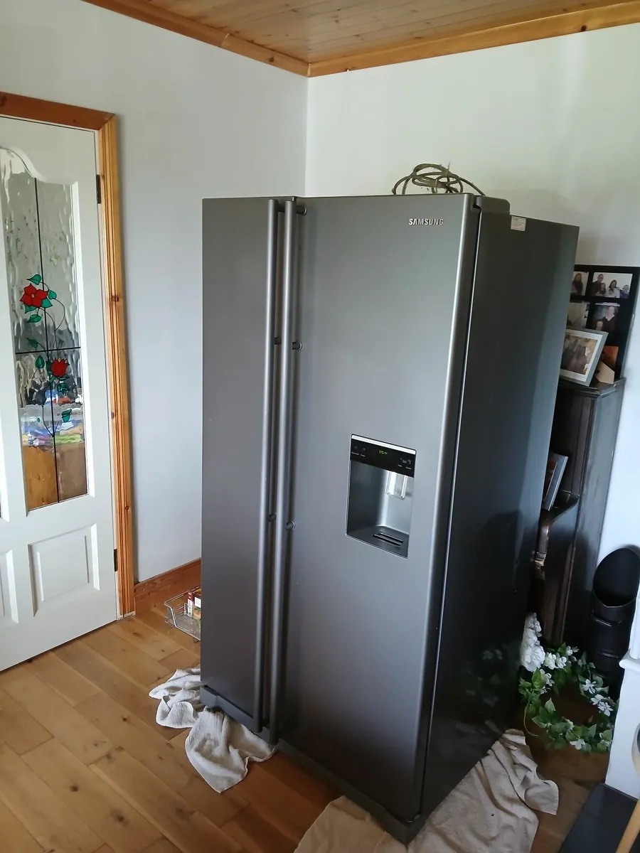 Fridge - Image 3