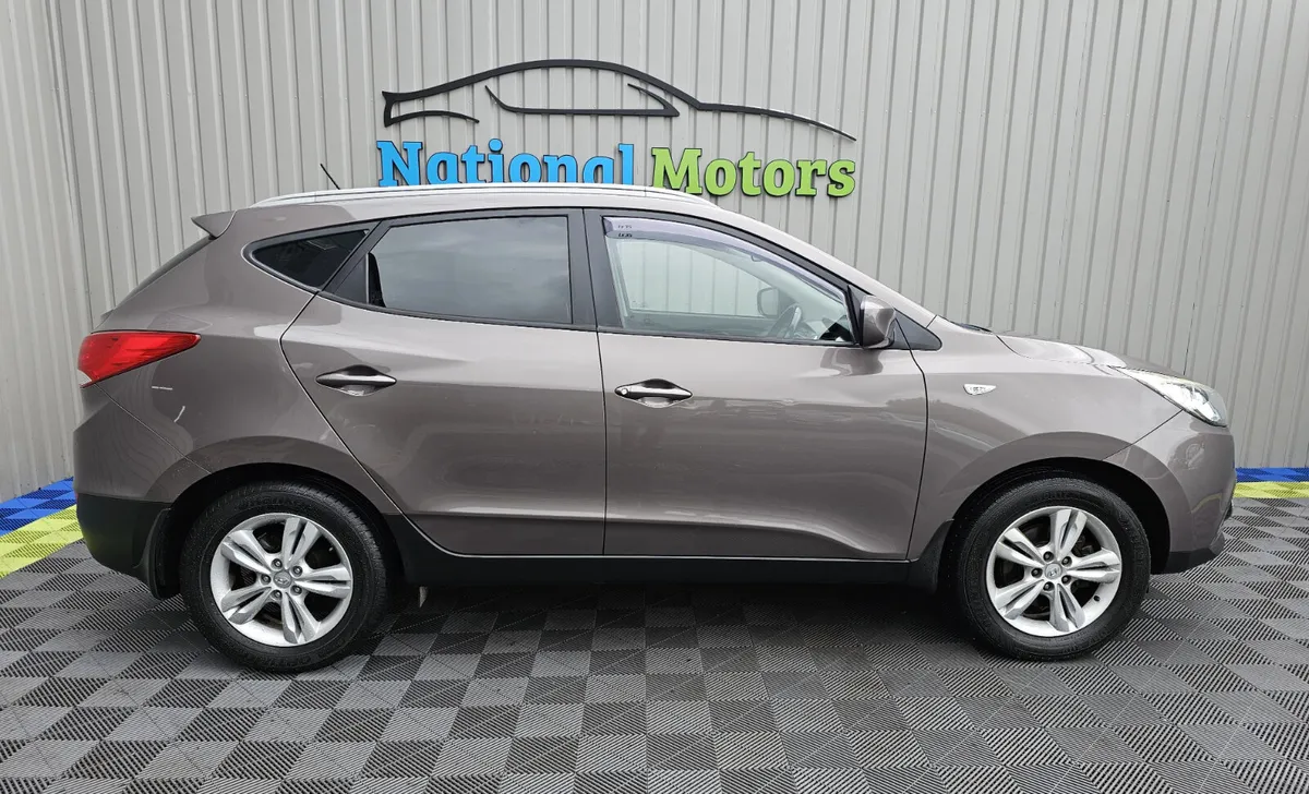2013 Hyundai ix35 1.7 Celebration Diesel - Image 2