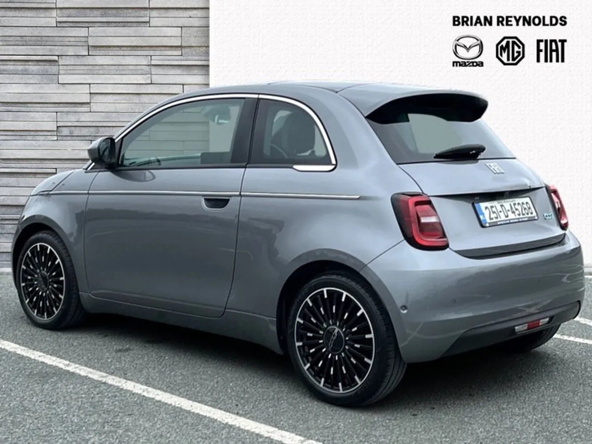 Fiat 500e 500 E LA Prima 42kwh 3DR Auto - Image 4