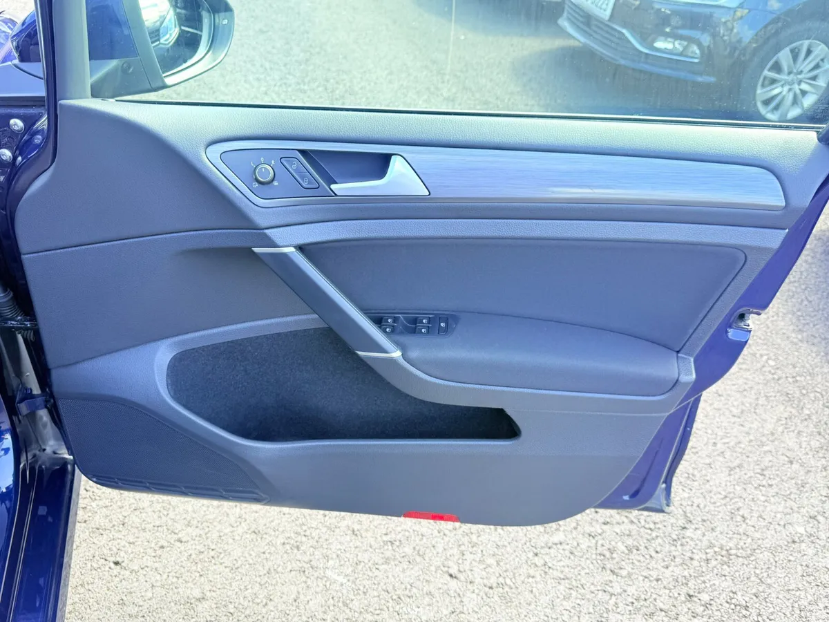 Volkswagen Golf 2019 - Image 12