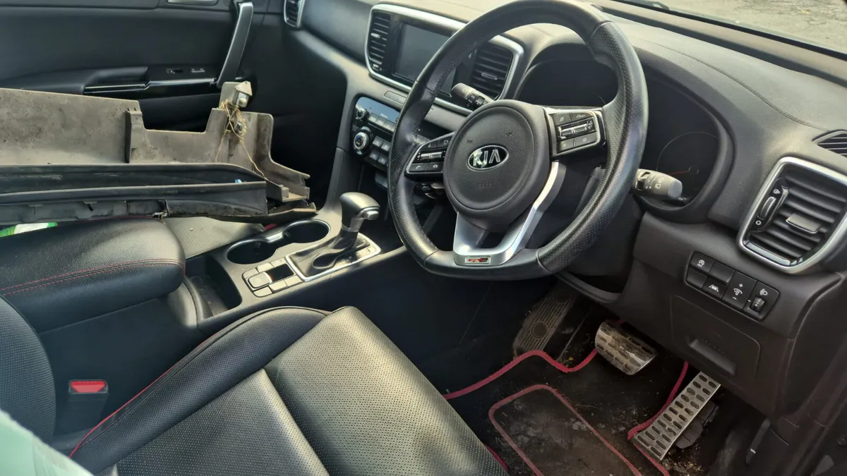 2018 KIA SPORTAGE GT LINE 1.6 PETROL FOR BREAKING! - Image 4