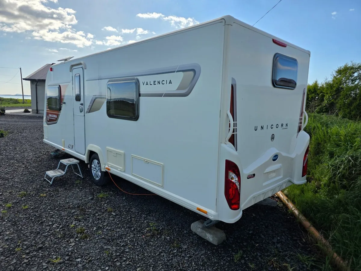 🥇Stunning Bailey Unicorn II Valencia🥇 - Image 4