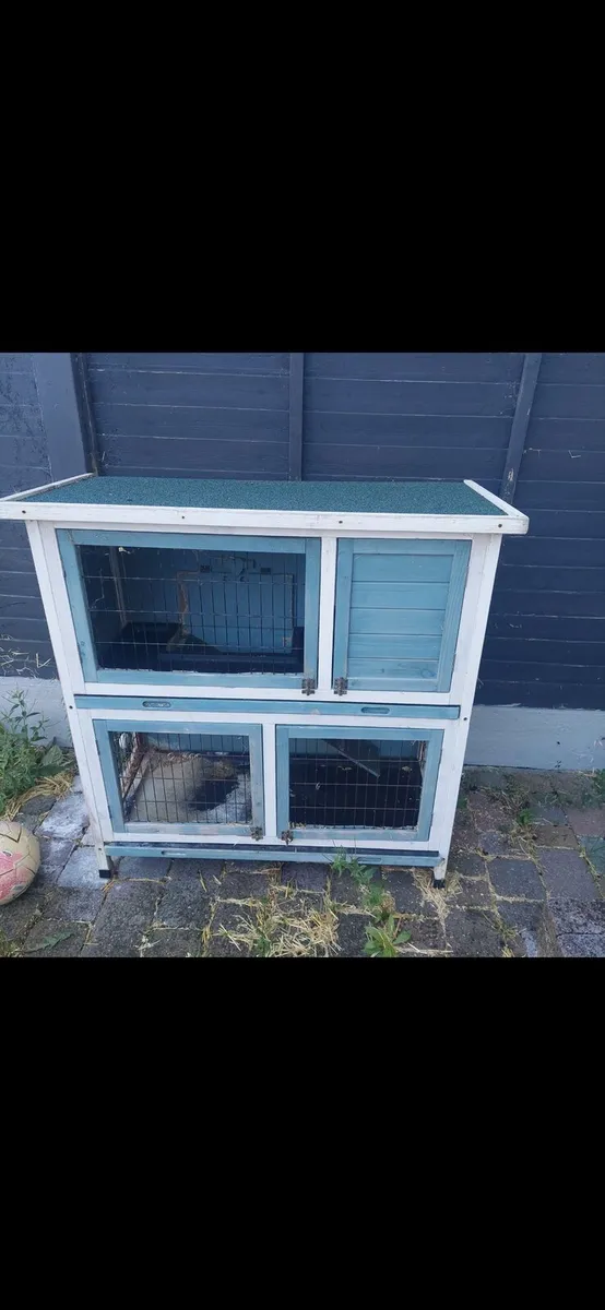 Rabbit hutch