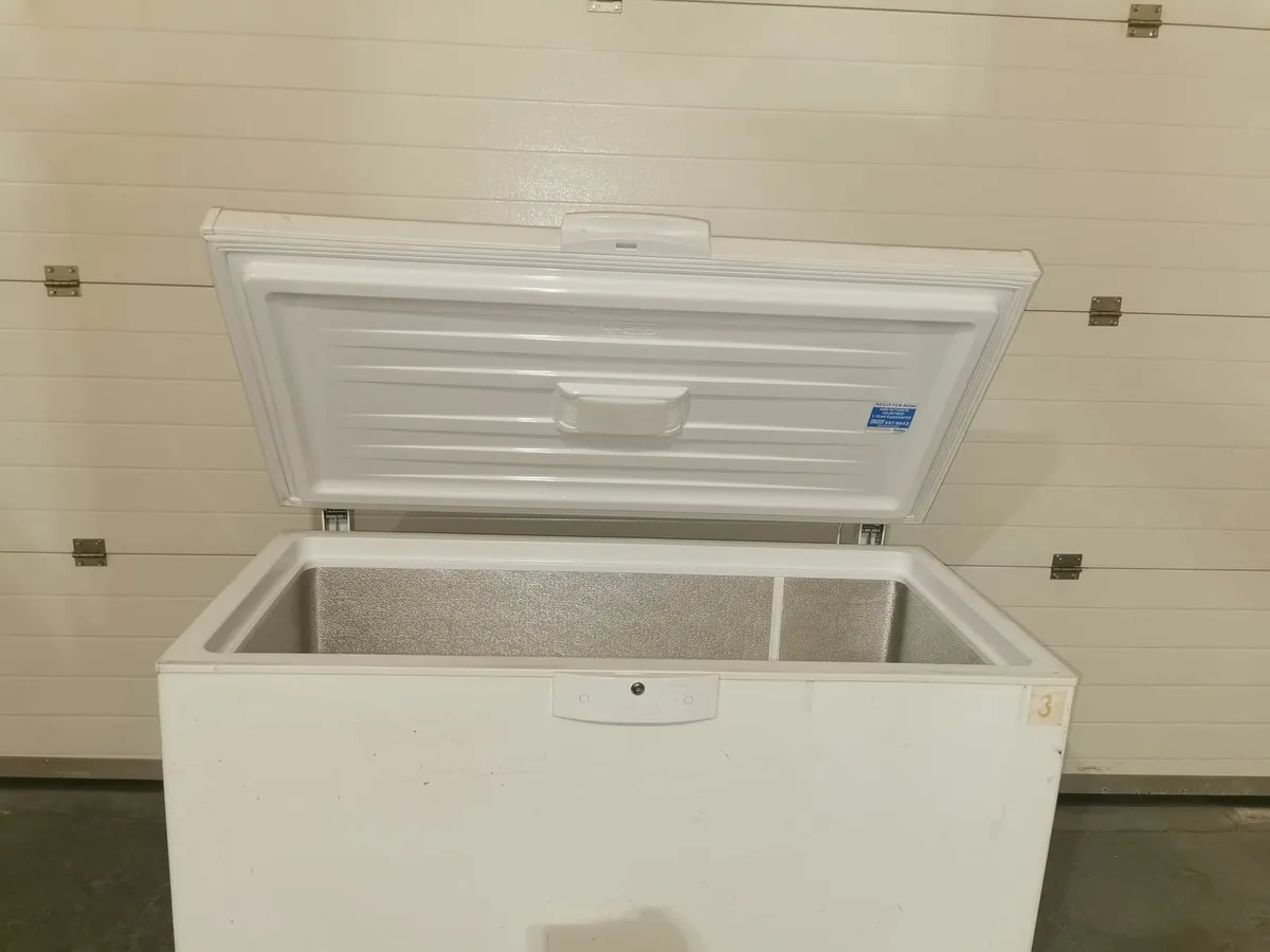Beko Freezer 360L - Image 1