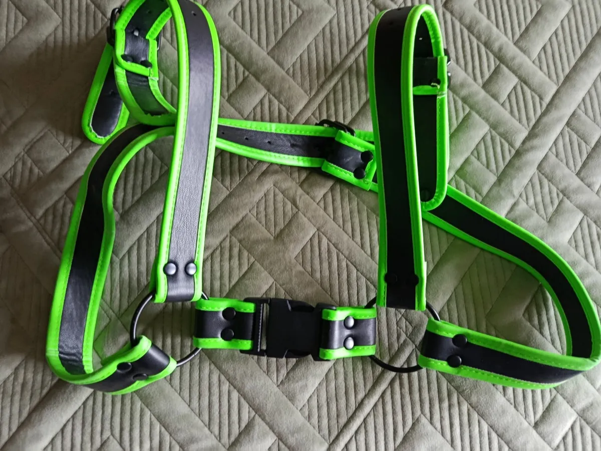 Mens glow in the dark green and black kink body ha - Image 2