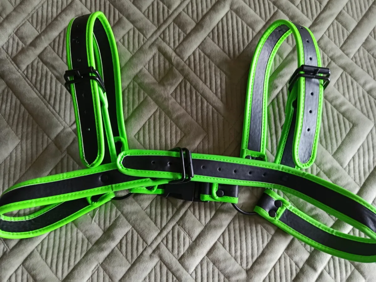 Mens glow in the dark green and black kink body ha - Image 3