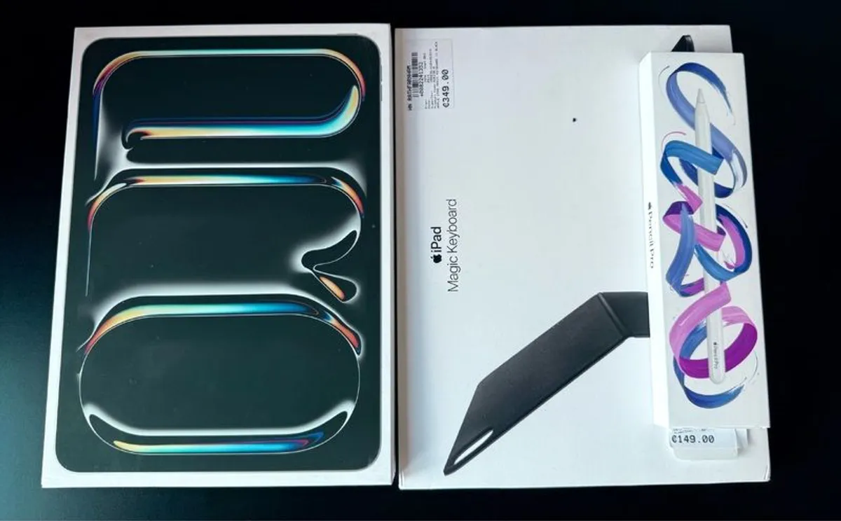 iPad Pro (2024) 11 inch 256gb Wi-Fi, Magic Keyboard, Pencil Pro - Image 1