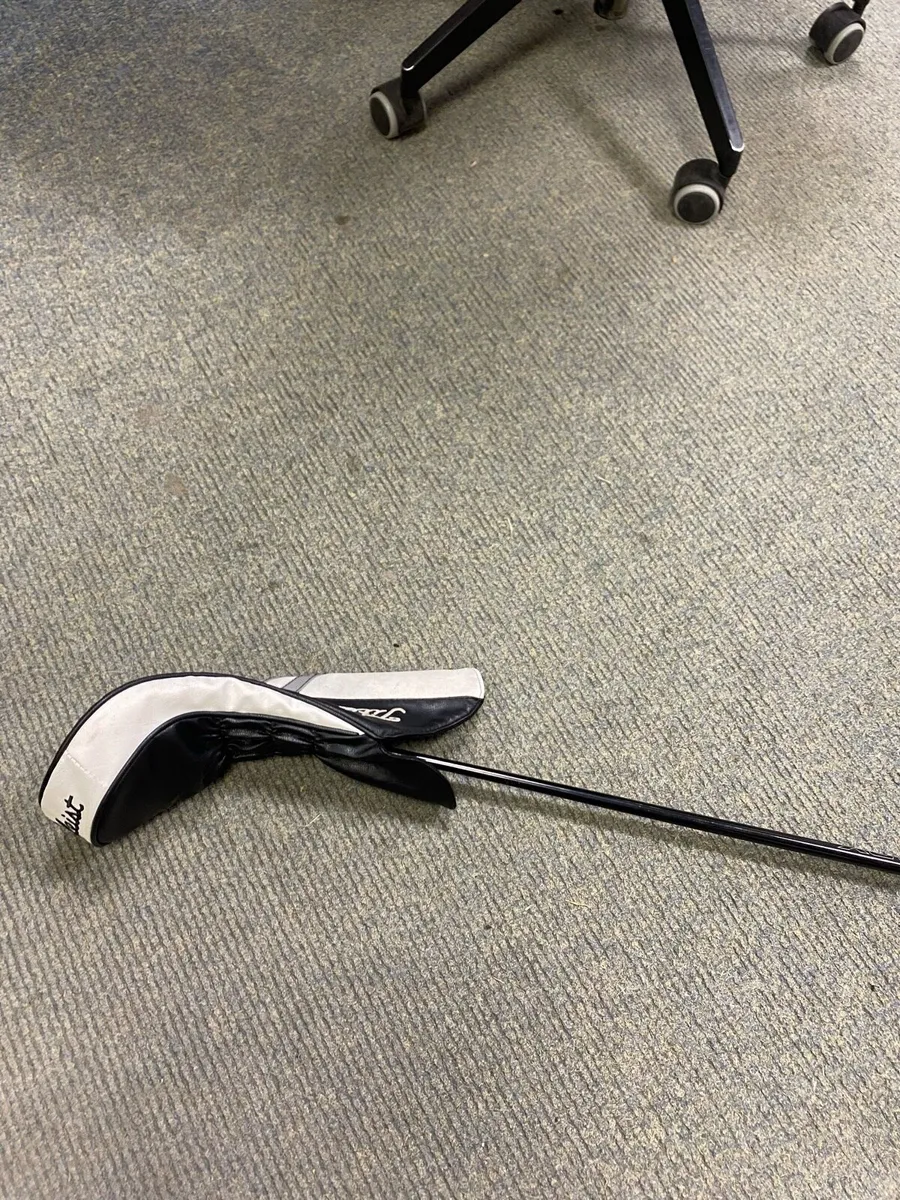 Titleist Tsi2 driver reg shaft - Image 4