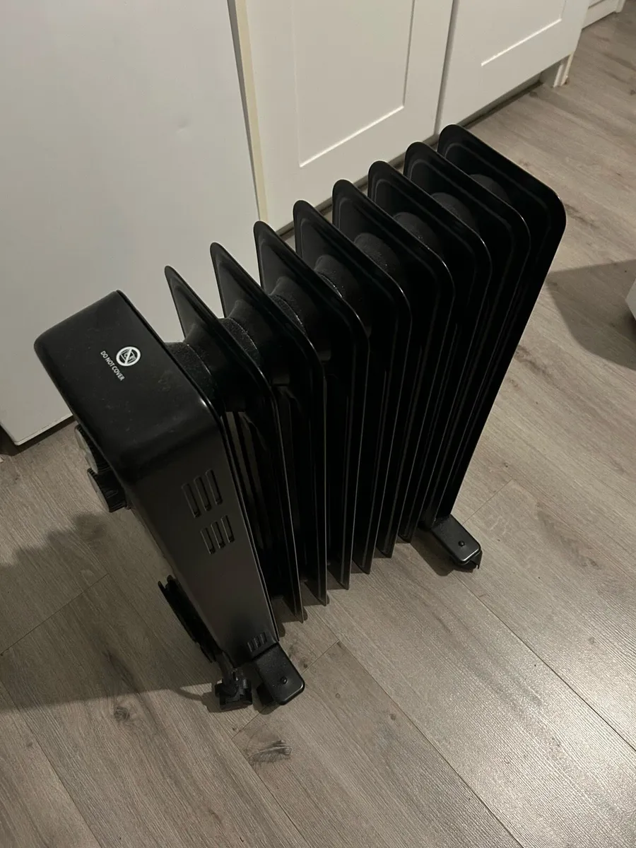 Dimplex 2kW Oil Filled Column Radiator | OCR20BL - Image 1