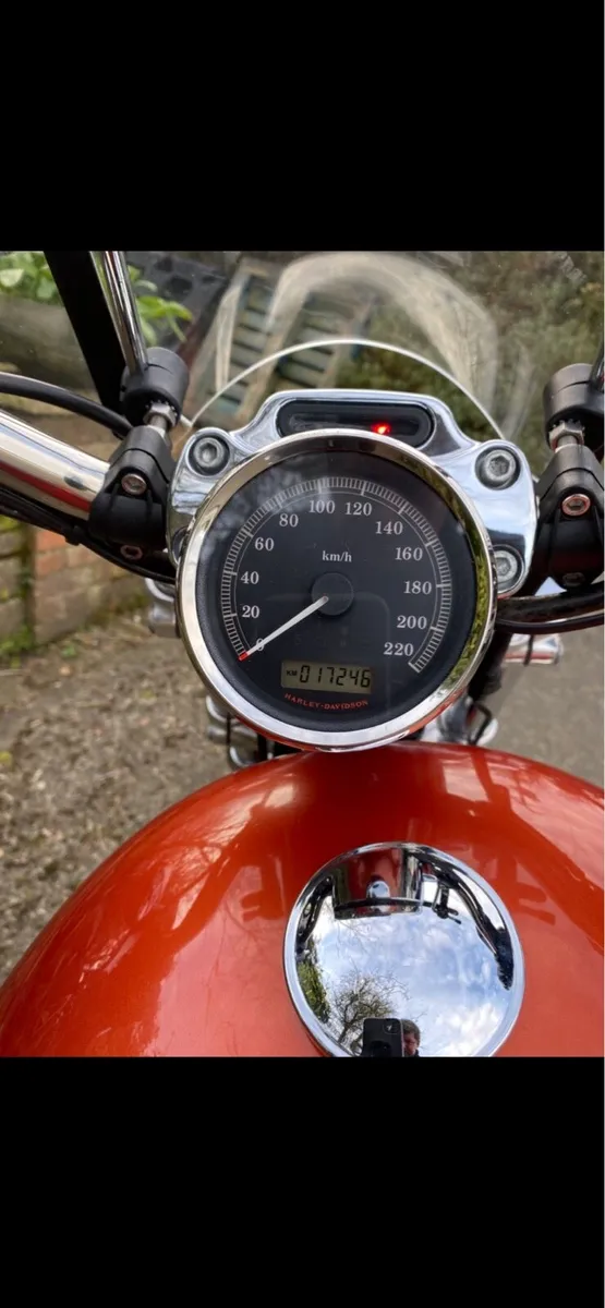 Motorcycle - Image 4