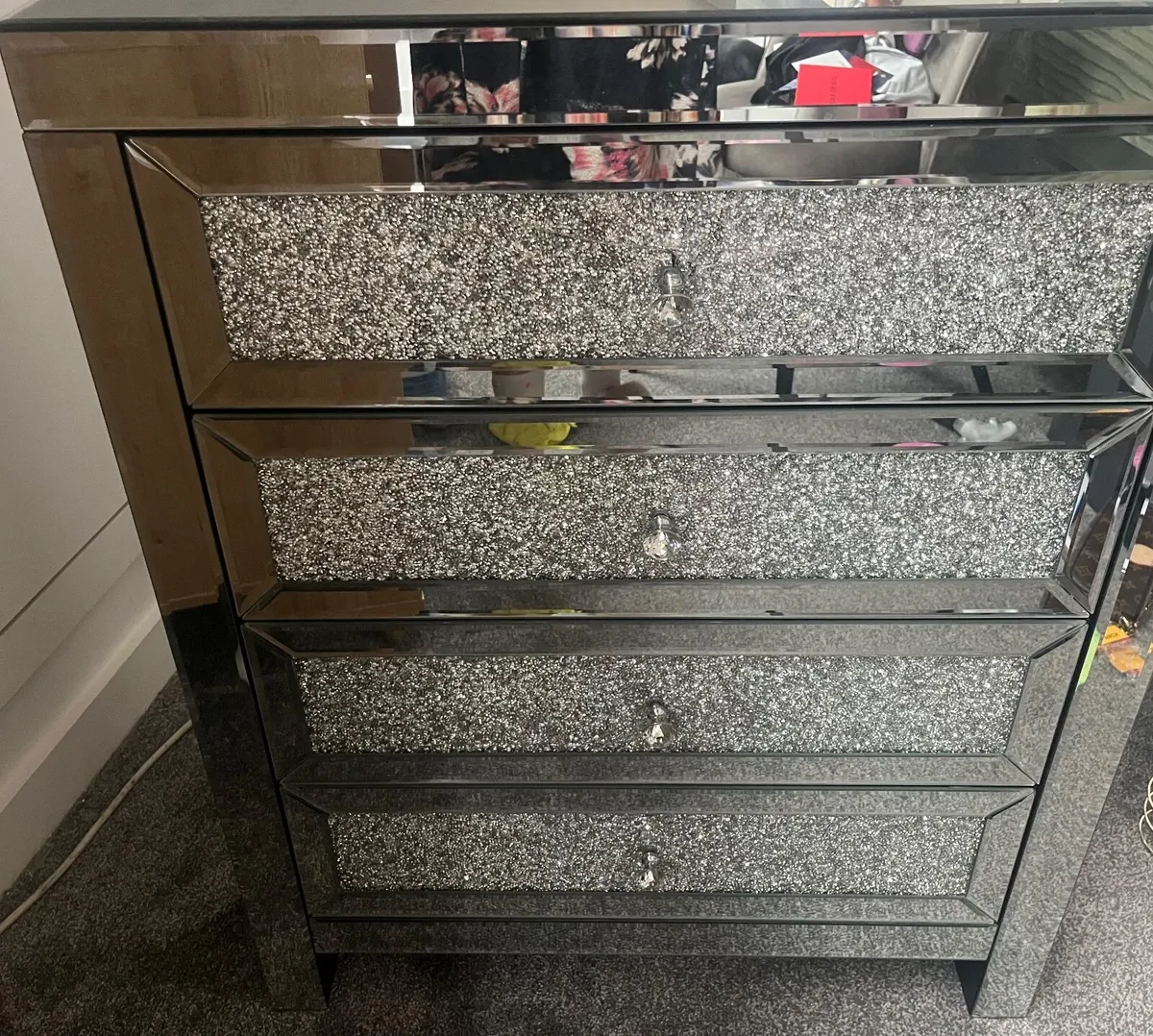 Diamond chest of drawers - Image 2