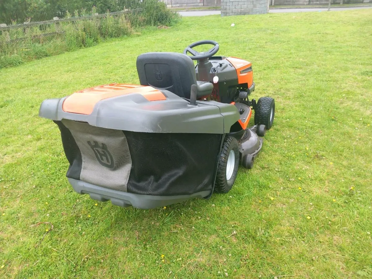 Ride on lawnmower - Image 4