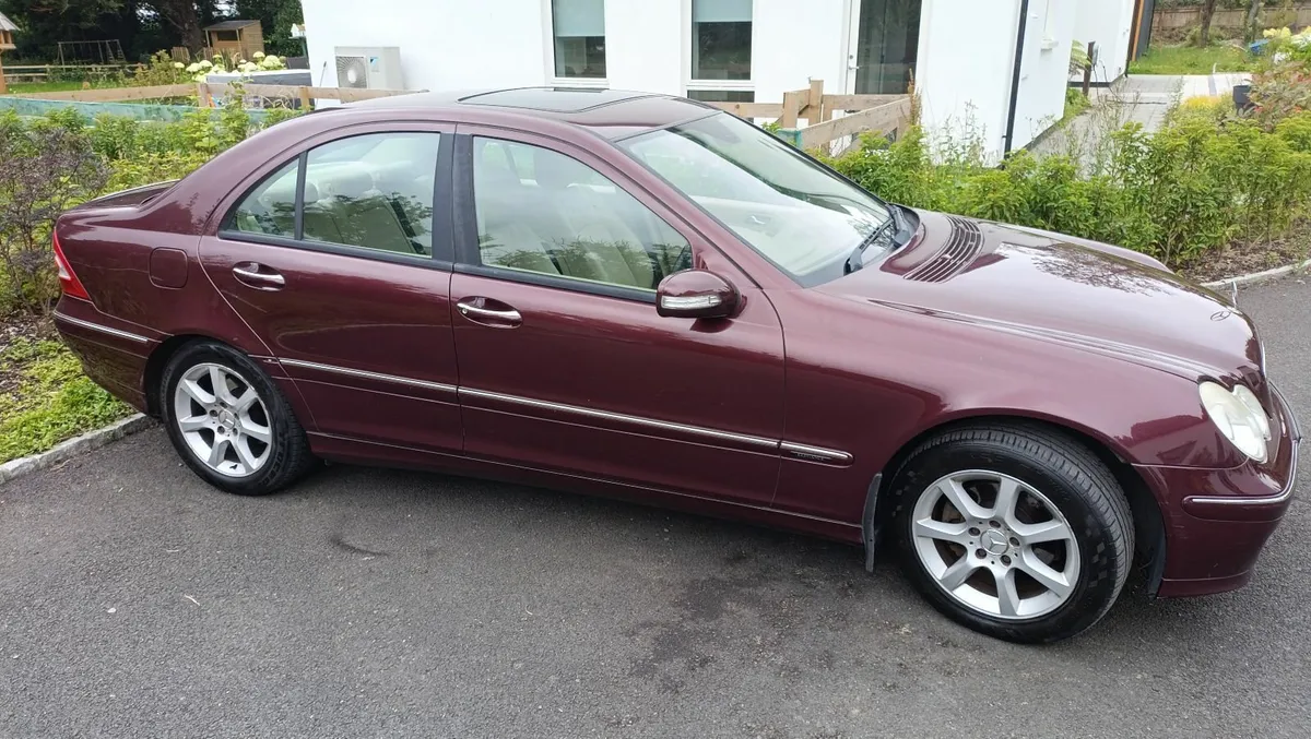 Mercedes-Benz C-Class 2006 - Image 1