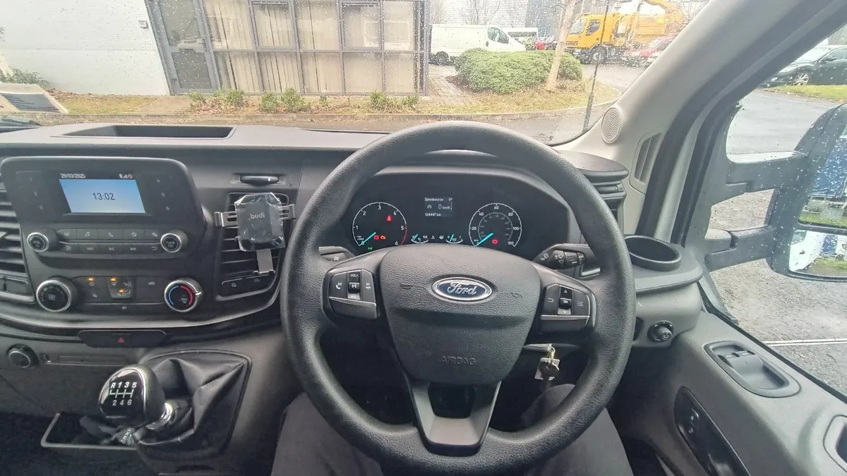 Ford Transit 2021 - Image 4