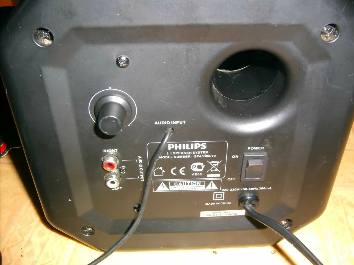 Philips Spa5300/10 Subwoofer with speakers - Image 4