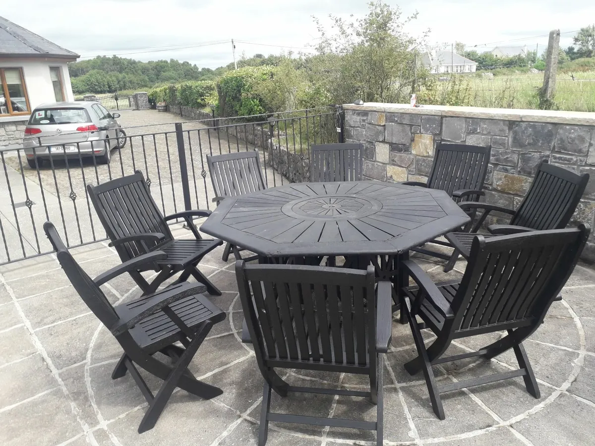 8 seater solid wood folding patio set - Image 3