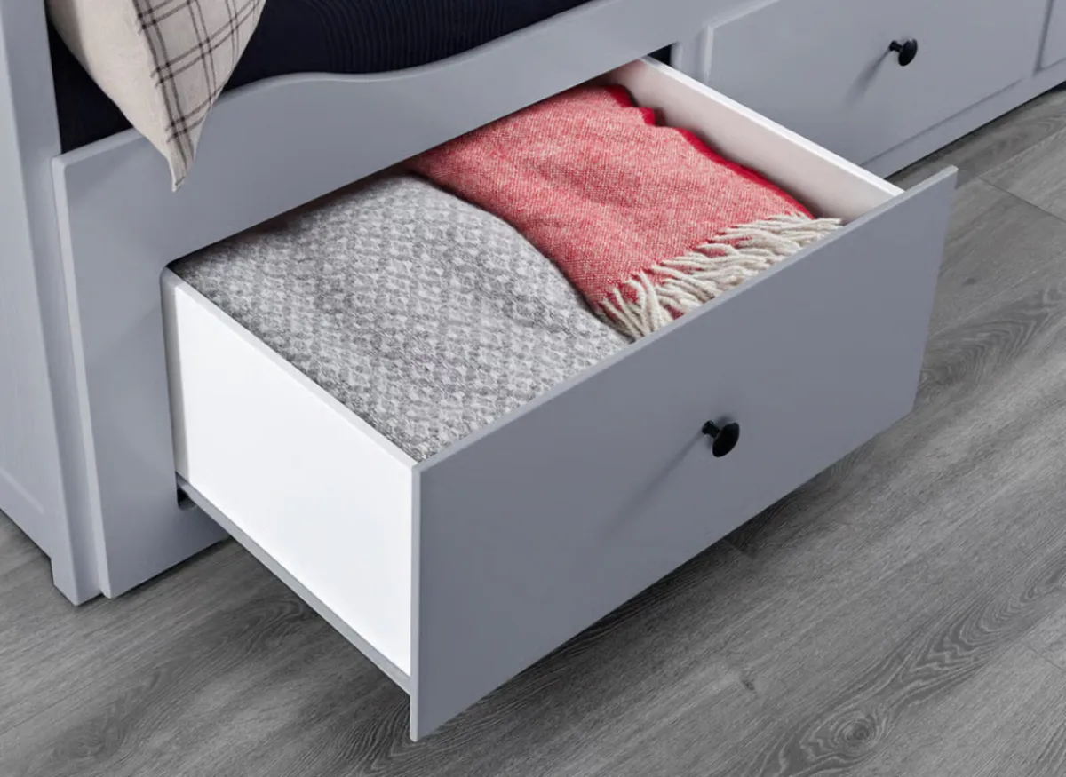 Wooden day bed - Image 3