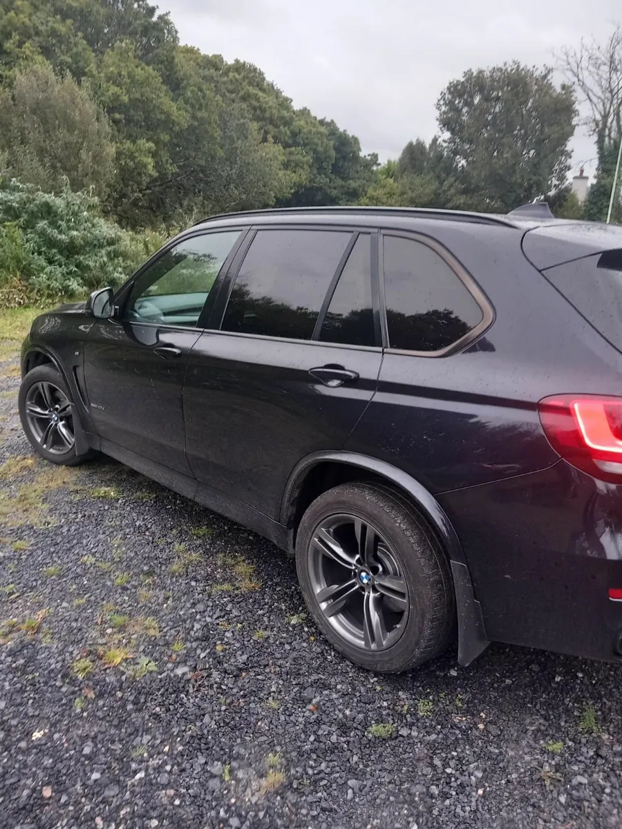 BMW X5 2014 - Image 2