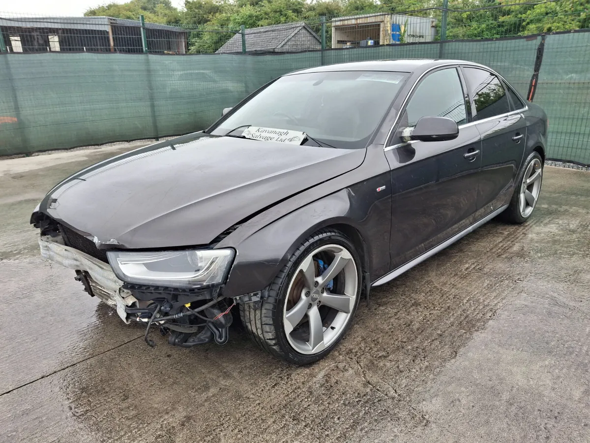 2012 Audi A4  2.0 Tdi  Sine - Image 4