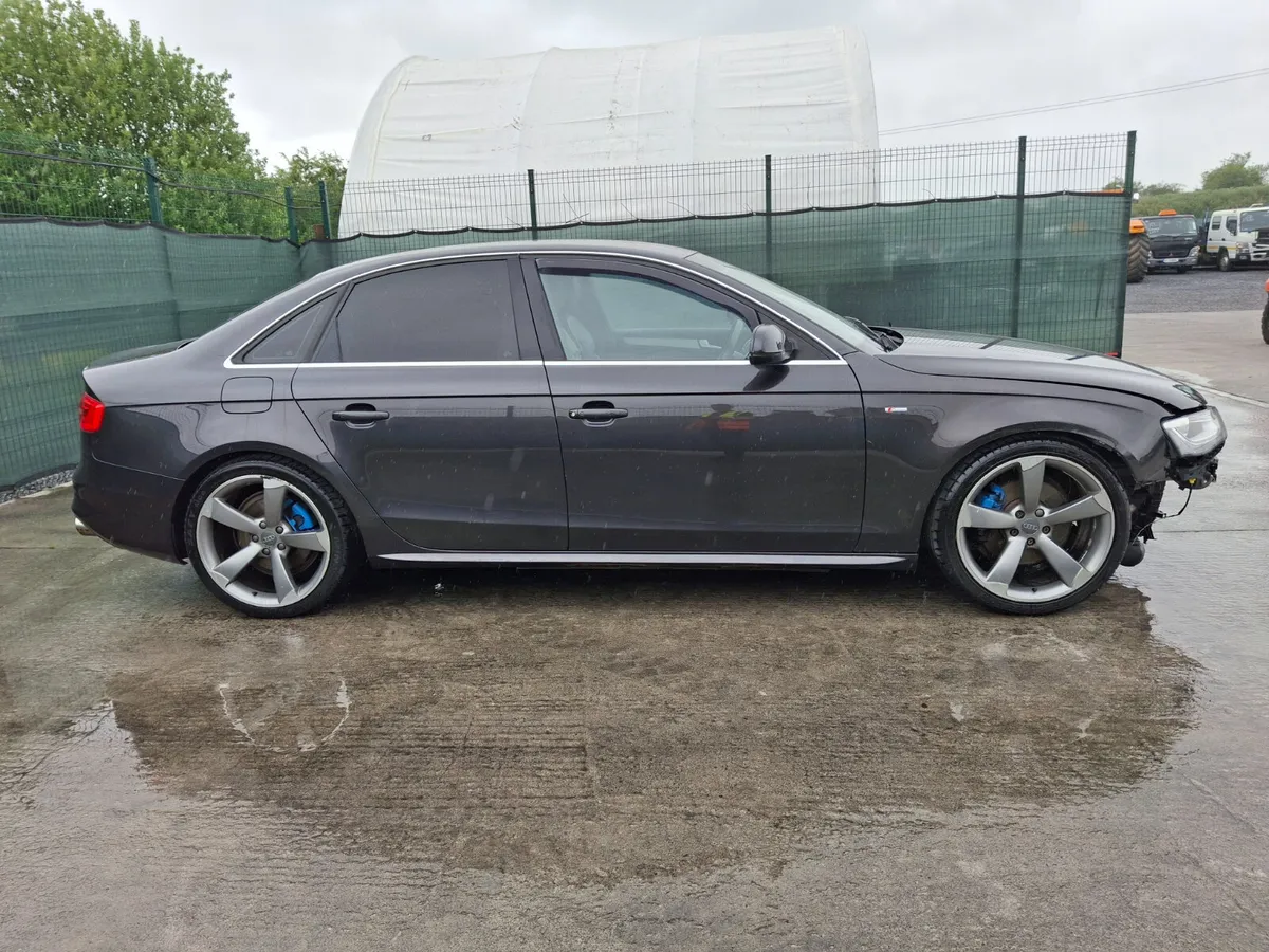 2012 Audi A4  2.0 Tdi  Sine - Image 3