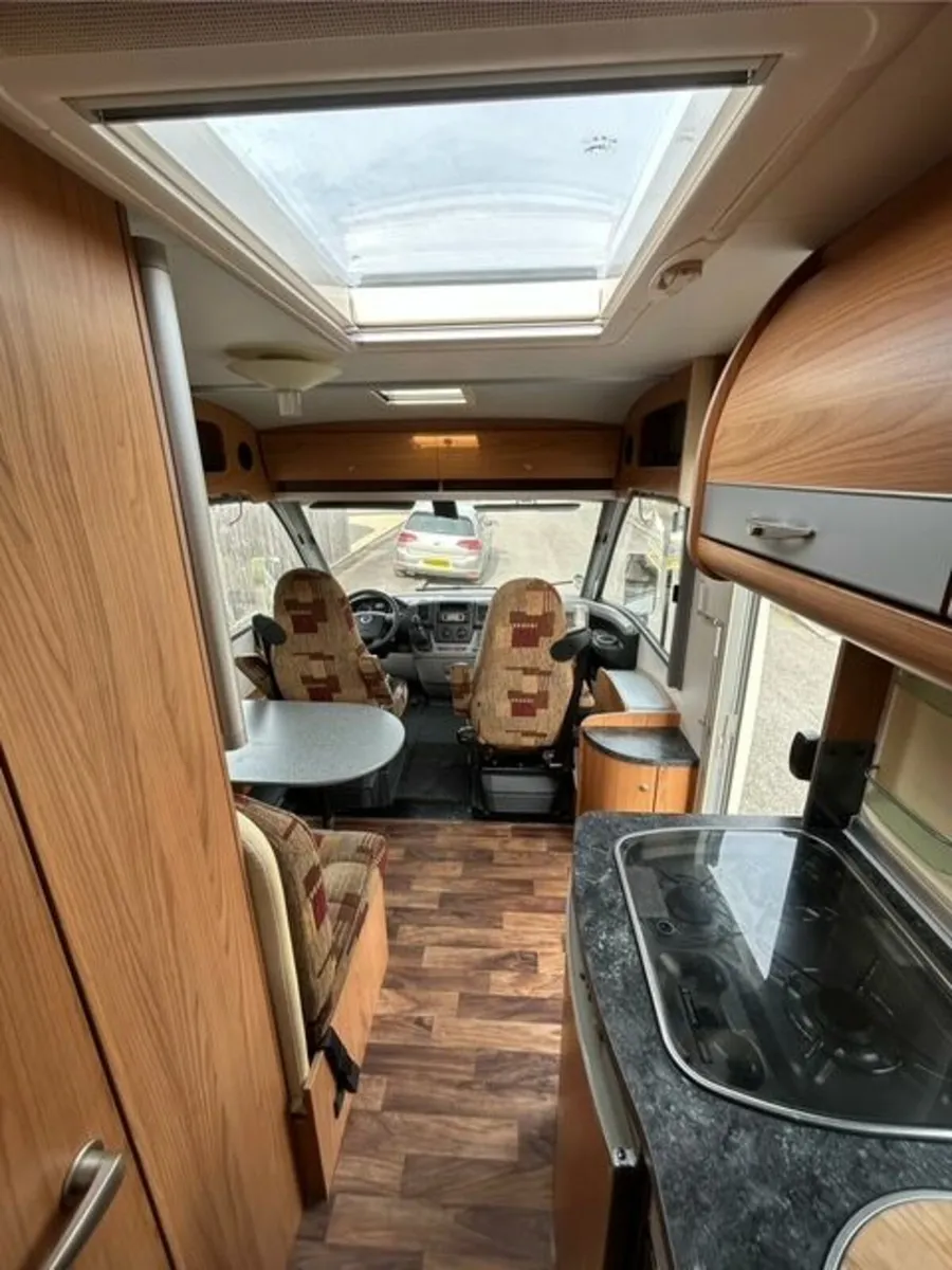 Burstner Aviano i650 -2007 - 4 Berth - End Bedroom - Image 3