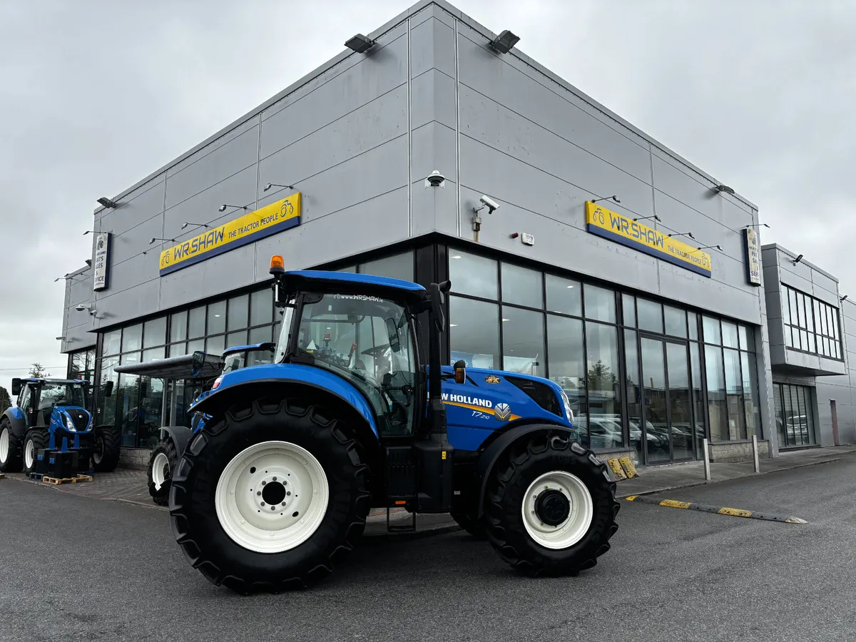 New Holland T7.210 Range Command-1400hrs - Image 3