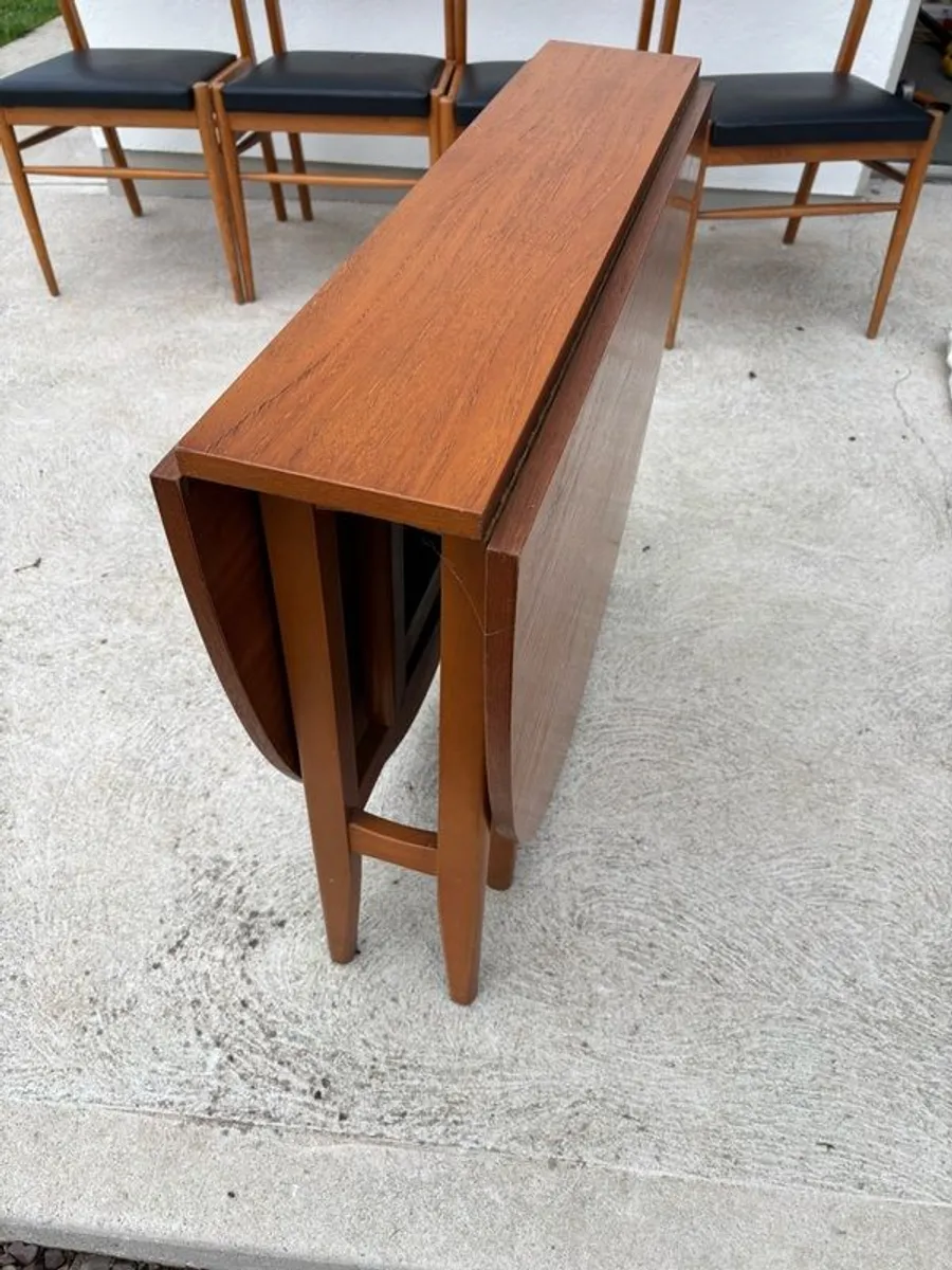 Vintage Drop leaf Dining Table - Image 1