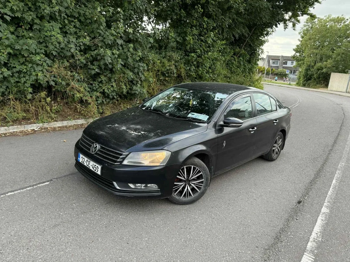 Volkswagen Passat - Image 2