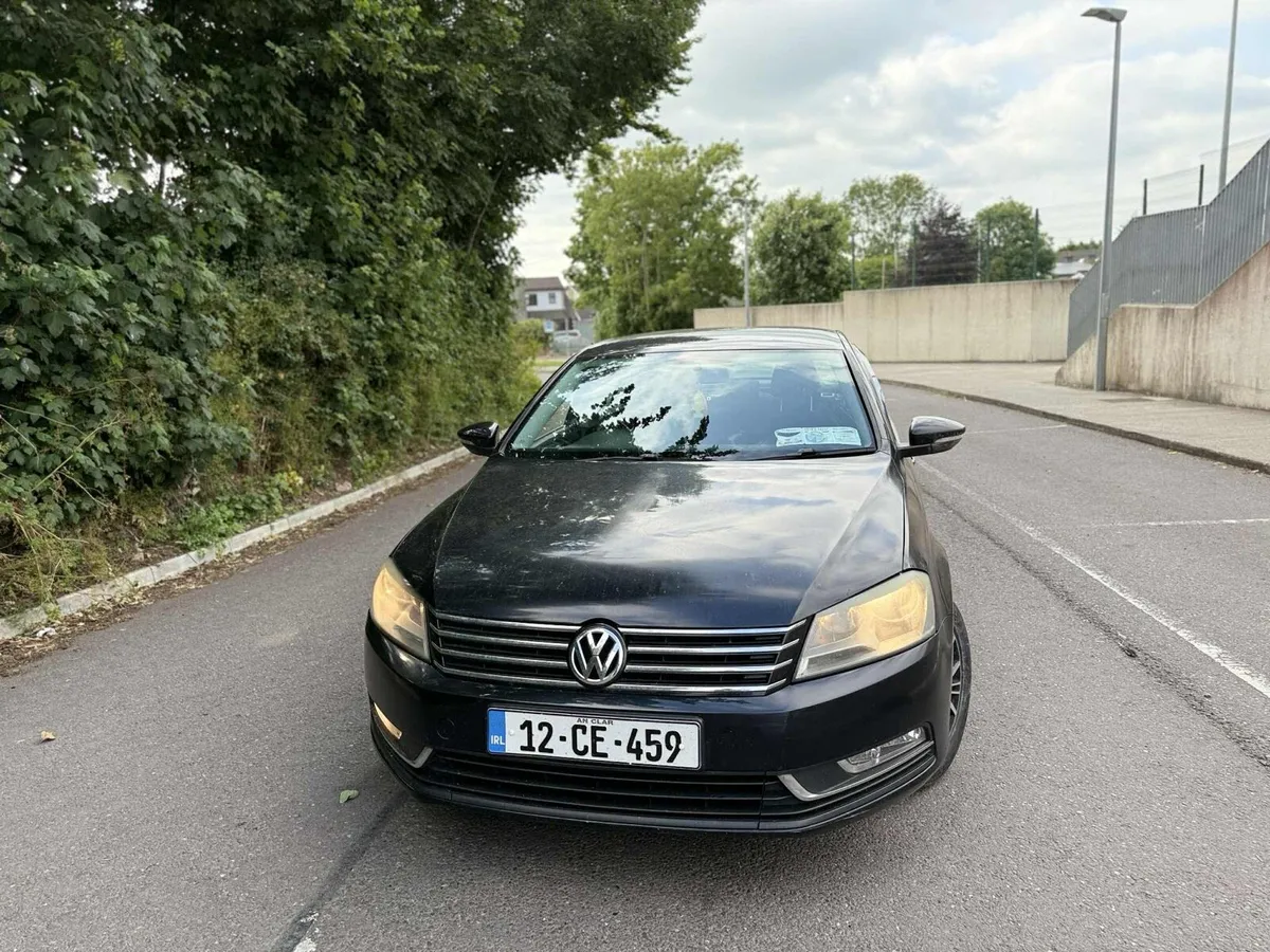 Volkswagen Passat - Image 3