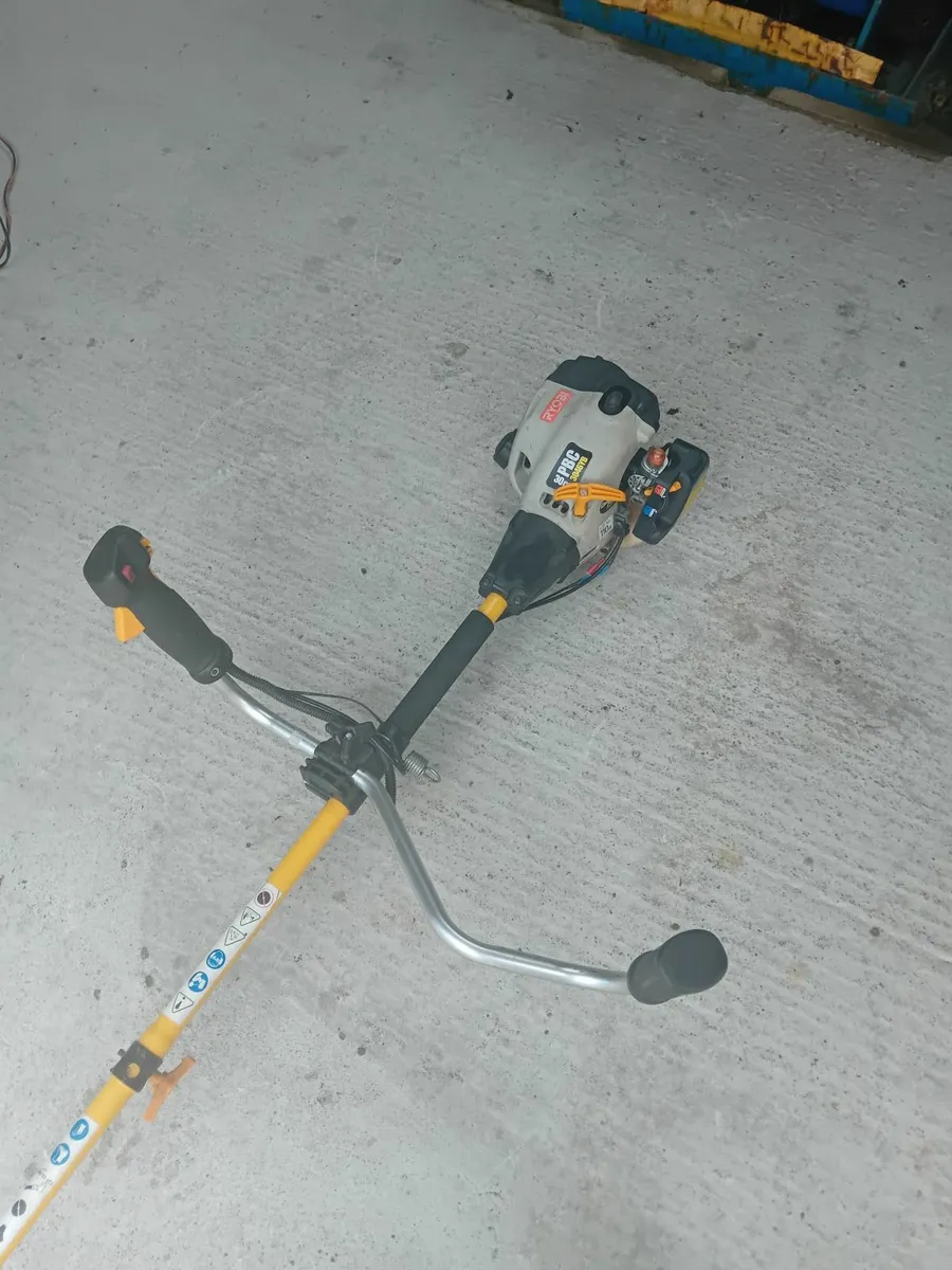 Ryobi 30 cc strimmer - Image 2