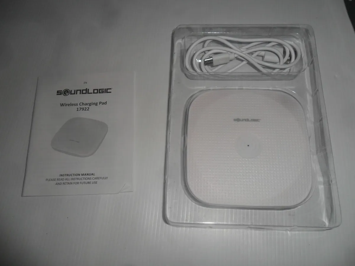 wireless charging pad - Image 1