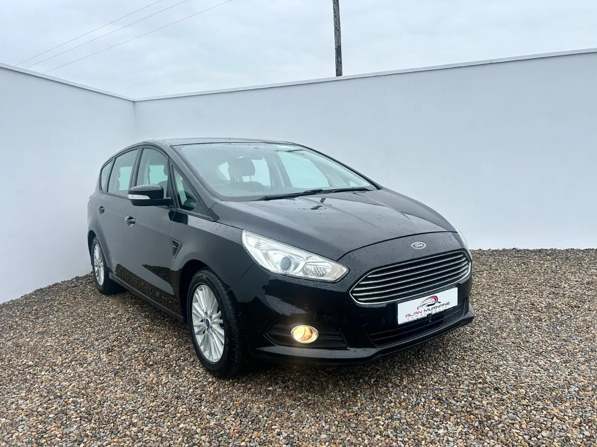 Ford S-Max Zetec 2.0L 7 Seats  2017 - Image 3